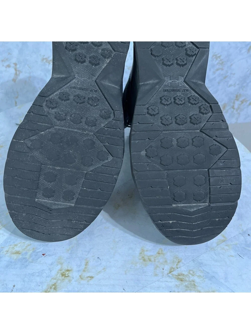 Under Armour wear toebox